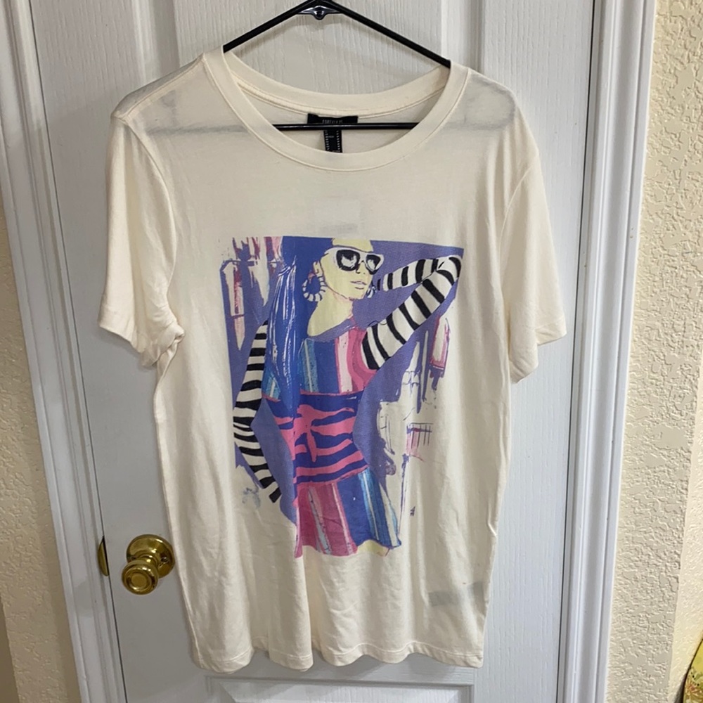 Women’s Forever 21 T-Shirt